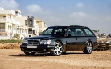 Бампер - передний спойлер AMG Mercedes 124 NEW