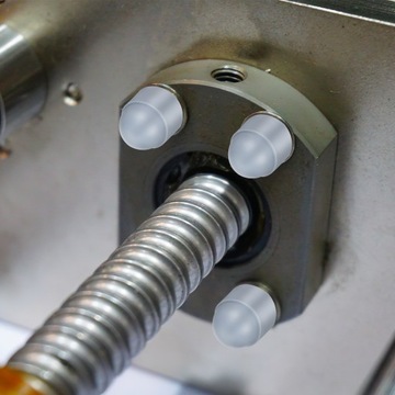 КУПОЛЬНЫЕ ГАЙКИ С МЕТРИЧЕСКОЙ РЕЗЬБОЙ ШЕСТИГРАННЫЙ КУПОЛЬНЫЙ ВИНТ