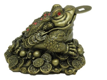 Золотая трехлапая лягушка с рисунком монеты 1 - фэн-шуй