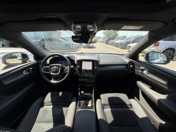 Volvo XC40 Crossover Facelifting 2.0 B3 163KM 2023 Volvo XC 40 XC40 B3 Ultimate Dark aut, Salon PL, F, zdjęcie 11