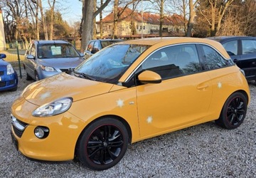 Opel Adam Hatchback 1.2 70KM 2018 Opel Adam Zadbany z malym przebiegiem dobra wersja wyposazenia 1.2 70KM, zdjęcie 1