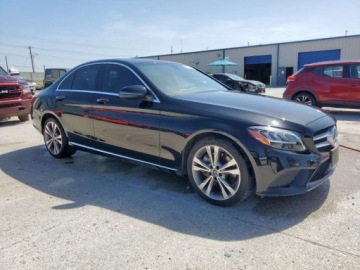 Mercedes Klasa C W205 2019 Mercedes-Benz Klasa C 300 2019 2.0l 2.0 Benzyna 255KM, zdjęcie 4