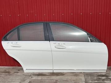 MERCEDES W204 08-11 DRZWI 650 PRAWY TYŁ ORYGINAŁ W KOLOR