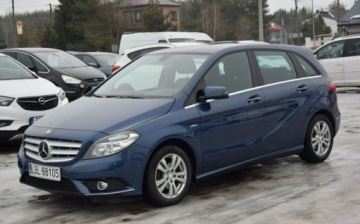 Mercedes Klasa B W246 Sports Tourer 180 BlueEFFICIENCY 122KM 2012 Mercedes-Benz Klasa B 1.6B Klima 2 KPL Kol Navi Grzane Fotele Sprowadzony, zdjęcie 3