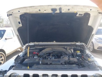 Jeep Wrangler IV 2021 Jeep Wrangler Unlimited Sahara Altitude 2021 3.6 Benzyna 285KM, zdjęcie 8