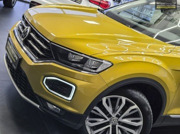 Volkswagen T-Roc I SUV 1.5 TSI ACT 150KM 2019 Volkswagen T-Roc Kamera / Virtual Kockpit, zdjęcie 15