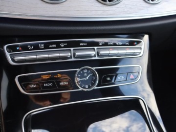 Mercedes Klasa E W213 Cabrio 2.0 200 184KM 2018 Mercedes E E 200 4MATIC, Salon Polska, 4X4, zdjęcie 12