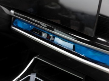 BMW Seria 7 G70 Sedan 3.0 40d 299KM 2026 BMW Seria 7 740d xDrive Sport Sedan 3.0 (299KM) 2026, zdjęcie 10