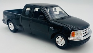 Ford F-150 Flareside Supercab Pickup 2001 1:24 Motormax 73284 черный