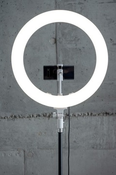 Светодиодная кольцевая лампа Newell RL-18A - WB (3200 K - 5500 K) - Arctic White