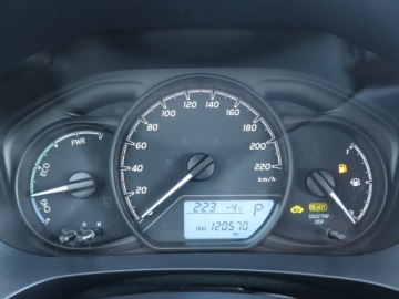 Toyota Yaris III Hatchback 5d Facelifting 2017 1.5 Hybrid 100KM 2020 Toyota Yaris 1.5 Hybrid, Salon Polska, zdjęcie 10