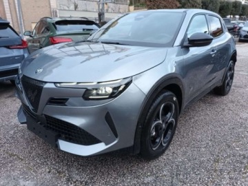 Alfa Romeo Junior SUV 1.2 Hybrid 145KM 2026 ALFA ROMEO Junior Ibrida Suv 1.2 (145KM) 2026, zdjęcie 1