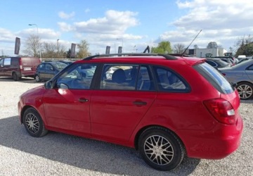 Skoda Fabia II Kombi 1.2 60KM 2009 Skoda Fabia Skoda Fabia 1.2 BenzynaLPG 60KM, zdjęcie 2