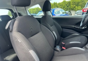 Peugeot 208 I Hatchback 5d Facelifting 1.2 PureTech 82KM 2016 Peugeot 208 2016r 1.2 Benzyna 82KM, zdjęcie 11