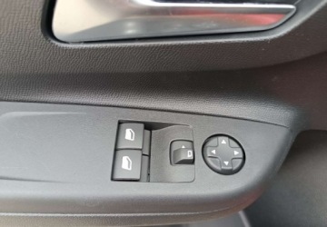 Opel Corsa F Hatchback 5d 1.2 Turbo 100KM 2020 Opel Corsa Zarejestrowany - Jak nowy - Kamery - Nawigacja - LED 1.2 Benzyna, zdjęcie 20