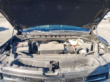 Chevrolet Suburban GMT900 2022 Chevrolet Suburban LT 2022 5.3 Benzyna 355KM, zdjęcie 8