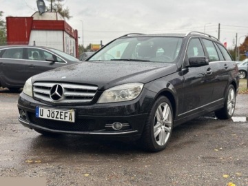 Mercedes Klasa C W204 Kombi T204 1.8 180 CGI BlueEFFICIENCY 156KM 2010 Mercedes Klasa C 180 T BlueEFFICIENCY 7G-TRONIC Avantgarde 156KM 2010r, zdjęcie 1
