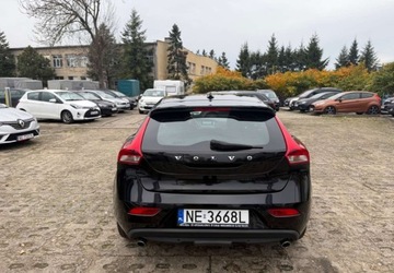 Volvo V40 II Cross Country 2.0 D3 DRIVE-E 150KM 2016 Volvo V40 Bardzo zadbany pelen serwis 2.0 Diesel 150KM, zdjęcie 2