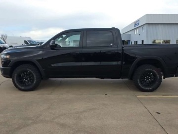  RAM 1500 Rebel Crew Cab Short Bed 2026 3.0 Benzyna 395KM, zdjęcie 2