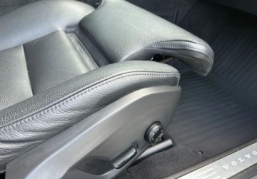 Volvo S90 II Sedan 2.0 D4 190KM 2020 Volvo S90 D4 Momentum Pro, ACC, Kamera, GPS, Podgrzewane fotele, Salon Pol, zdjęcie 13