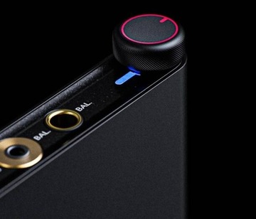 Портативный HI-FI усилитель для наушников FiiO Q3