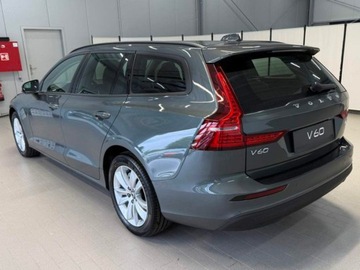 Volvo V60 II  2025 VOLVO V60 B4 Core Combi 2.0 (211KM) 2025, zdjęcie 3