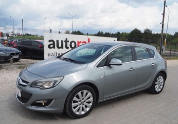 Opel Astra J Hatchback 5d 1.7 CDTI ECOTEC 110KM 2012 Opel Astra Opel Astra 1.7 CDTI DPF Cosmo, zdjęcie 2