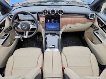 Mercedes GLC C254/X254 2025 Mercedes-Benz GLC 300 4Matic 2025 2.0 Benzyna 255KM, zdjęcie 8