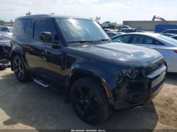 Land Rover Defender IV (L663) 2024 Land Rover Defender 90 2024 5.0 Benzyna 518KM, zdjęcie 6