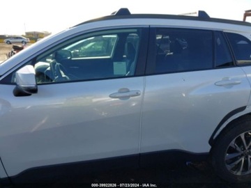 Toyota 2023 Toyota Corolla Cross 2023r, XLE, 2.0L, 4x4 2.0 Benzyna 169KM, zdjęcie 6