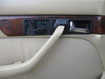 Mercedes Klasa S W126 Sedan 5.6 SEL 300KM 1988 MERCEDES W126 560 SEL , WERSJA 4-OSOBOWA , UNIKAT, zdjęcie 12