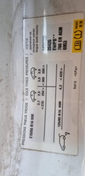 Peugeot 5008 I Minivan Facelifting 1.6 BlueHDi 120KM 2016 Peugeot 5008 2016r, 1.6HDI. AUTOMAT. 7 osob. Lekko uszkodzony prawy bok. J, zdjęcie 23