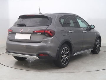 Fiat Tipo II Hatchback Facelifting 1.6 MultiJet 130KM 2022 Fiat Tipo 1.6 MultiJet, Salon Polska, zdjęcie 4