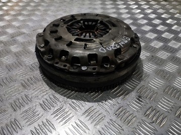 KOLO DVOUHMOTNÉ BMW E87 120D 2.0D N47 04-13 06R