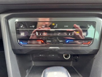 Volkswagen Tiguan II SUV Facelifting 1.5 TSI 150KM 2023 Volkswagen Tiguan TSI 150KM Elegance DSG FVAT23 MATRIX Keyless, zdjęcie 25