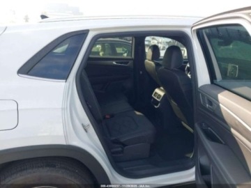 Volkswagen 2025 Volkswagen Atlas 2025 VOLKSWAGEN ATLAS CROSS SPORT 2.0T SE 2.0 Benzyna, zdjęcie 11