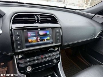 Jaguar XE Sedan 2.0 i4 180KM 2018 Jaguar XE Jaguar XE 2.0 D R-Sport 2.0 Diesel 180KM, zdjęcie 29