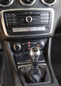 Mercedes Klasa A W176 Hatchback 5d Facelifting 180 122KM 2017 Mercedes-Benz Klasa A 180 Style 1.6 Benzyna 122KM, zdjęcie 22