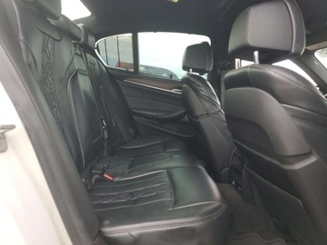 BMW Seria 5 G30-G31 2020 BMW Seria 5 M550xi 2020 4.4l 4.4 Benzyna 523KM, zdjęcie 10