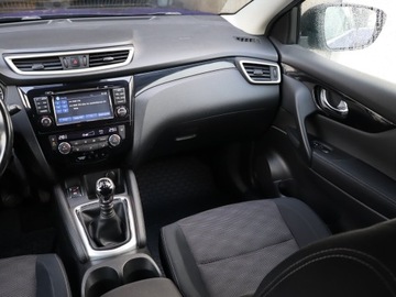 Nissan Qashqai II Crossover 1.2 DIG-T 115KM 2014 Nissan Qashqai 1.2 DIG-T, Navi, Klima, zdjęcie 6