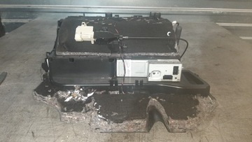 SCHOWEK PASAŻERA AUDI A6 C6 4F1857035AH