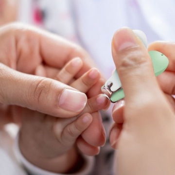 Набор для ухода за ногтями Babyono зеленый