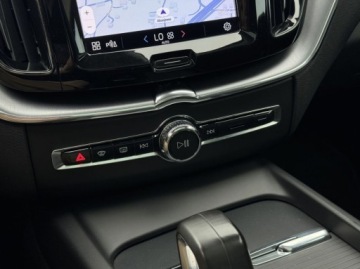 Volvo XC60 II Crossover Plug-In 2.0 T6 Plug-in Hybrid 340KM 2021 Volvo XC 60 T6 Plug In AWD Inscription Nawigacja CarPlayAndroid Auto FV, zdjęcie 17