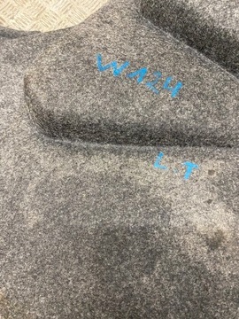 ОБИВКА БАГАЖНИКА ЛЕВАЯ ЗАДНЯЯ ОБИВКА MERCEDES W124 COUPE 95R.