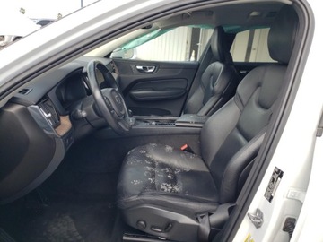 Volvo XC60 II 2021 Volvo XC 60 T5 Momentum 2021 2.0l 2.0 Benzyna 250KM, zdjęcie 7