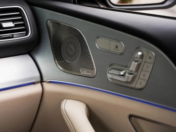 Mercedes GLE V167 SUV Facelifting 2.0 300d 269KM 2025 MERCEDES-BENZ GLE 300 d 4-Matic Suv 2.0 (269KM) 2025, zdjęcie 12