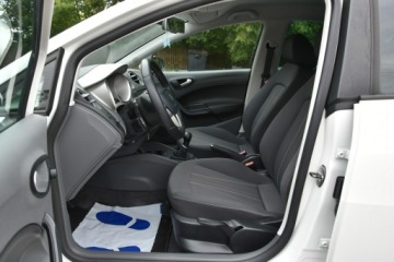 Seat Ibiza IV Hatchback 5d 1.4 MPI 85KM 2011 Seat Ibiza Copa 1.4MPi 86KM 2011r. Climatronic, zdjęcie 18