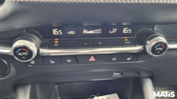 Mazda 3 IV Sedan 2.0 Skyactiv-G 122KM 2019 Mazda 3 2.0BENZ manual Navi kamera head up podgrz kierownica 2.0 Benzyna, zdjęcie 19