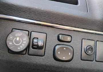 Toyota Avensis III Sedan Facelifting 1.8 Valvematic 147KM 2012 Toyota Avensis 2012r, 1.8 LPG. Uszkodzony przod. Jezdzi. 1.8 BenzynaLPG, zdjęcie 10