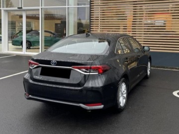 Toyota Corolla XII Sedan Facelifting 1.8 Hybrid 140KM 2025 Od ręki - Comfort 1.8 Hybrid 140KM | Podgrzewane fotele!, zdjęcie 4